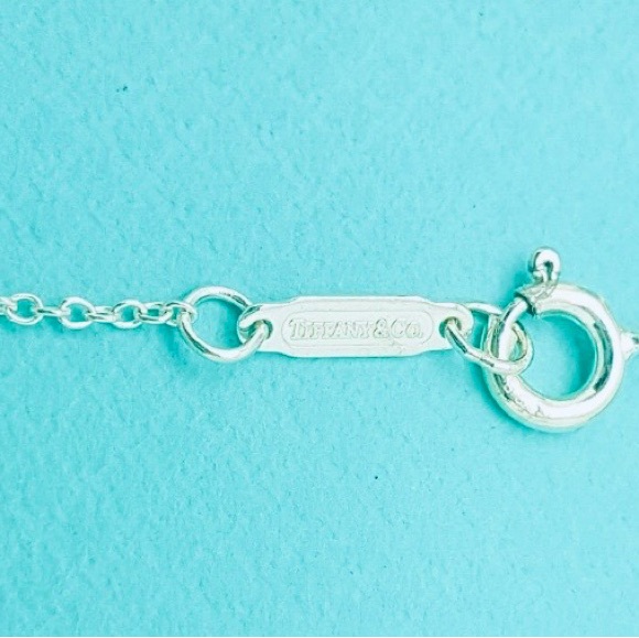 Tiffany & Co. 💯% Auth Rare Md Frank Gehry Heart Pendant Necklace w/Pouch ✨EUC✨ - Picture 5 of 6